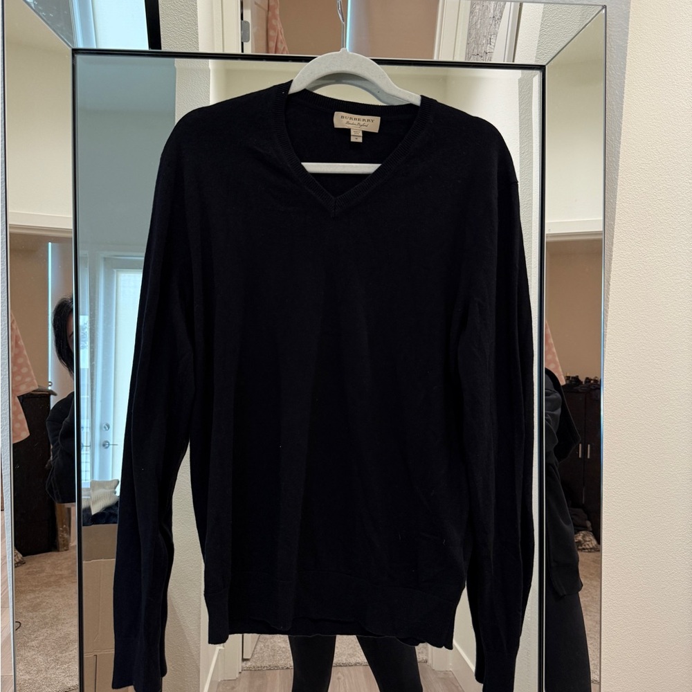 Burberry Men's black V-Neck Sweater